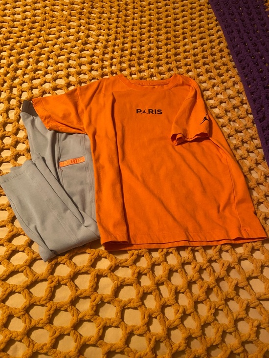 Jordan Other - Girls Nike Jordan PARIS Collection 2 Piece Tee/Leggings Set